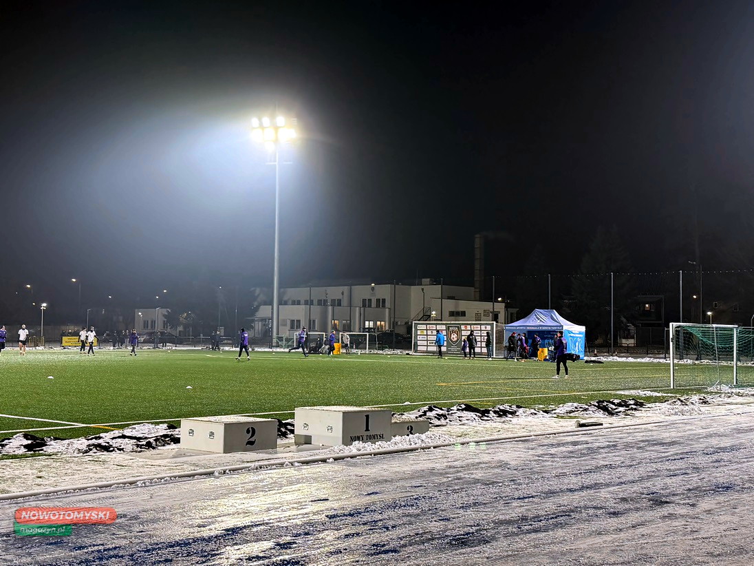 Puchar Socca w Nowym Tomyślu już za nami! Mroźny wieczór, gorące emocje na boisku [ZDJĘCIA, FILM]