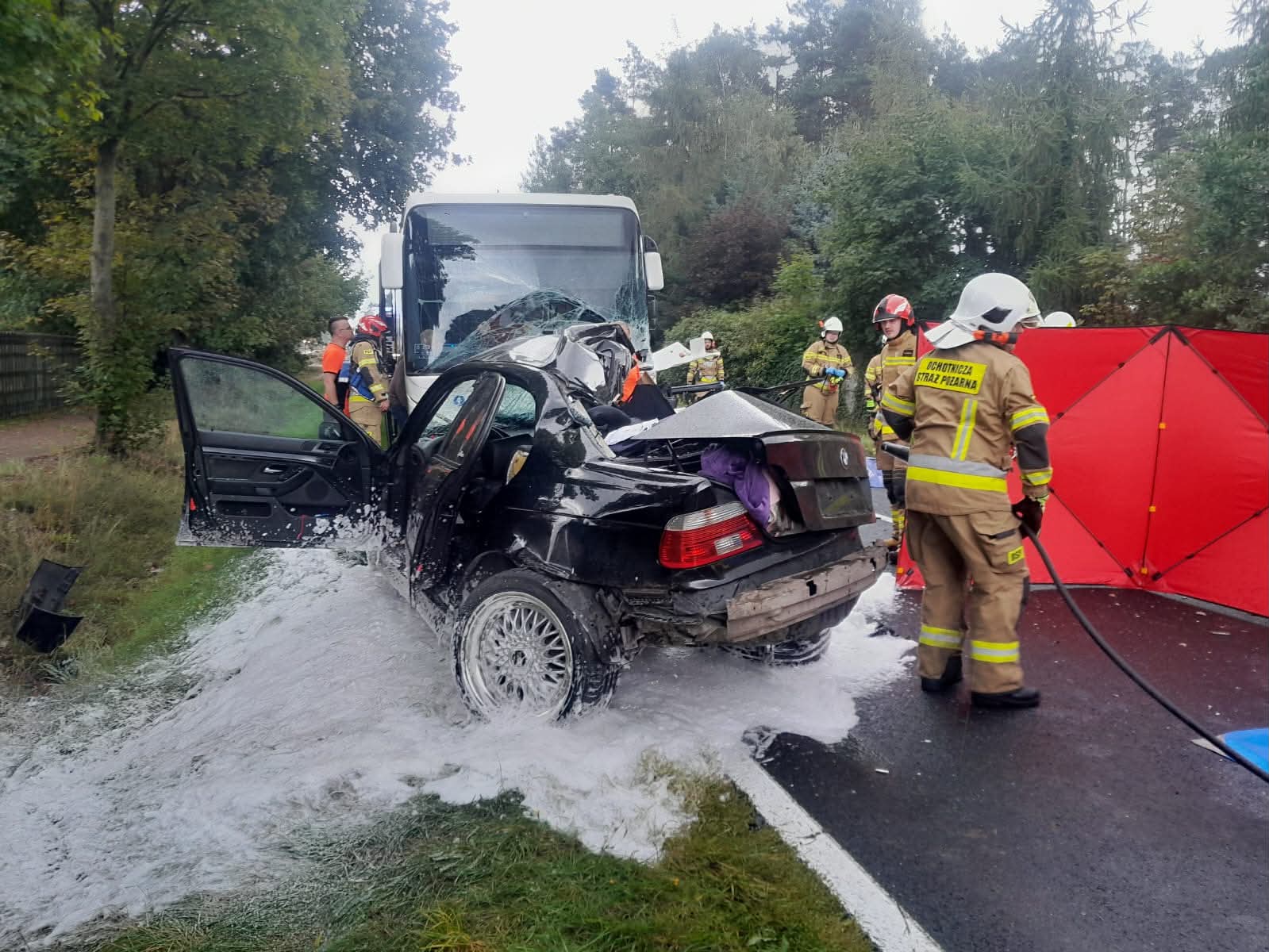 Tragedia pod Grodziskiem. Nie żyją dwaj młodzi mieszkańcy powiatu nowotomyskiego
